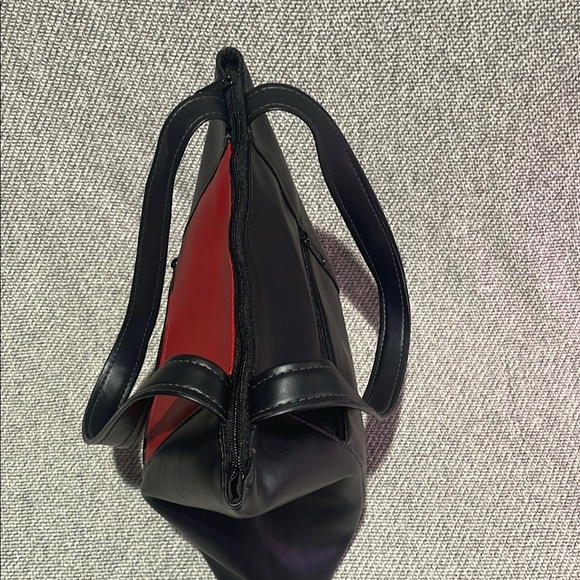 Red and Black Shoulder Bag - Picture 9 of 15